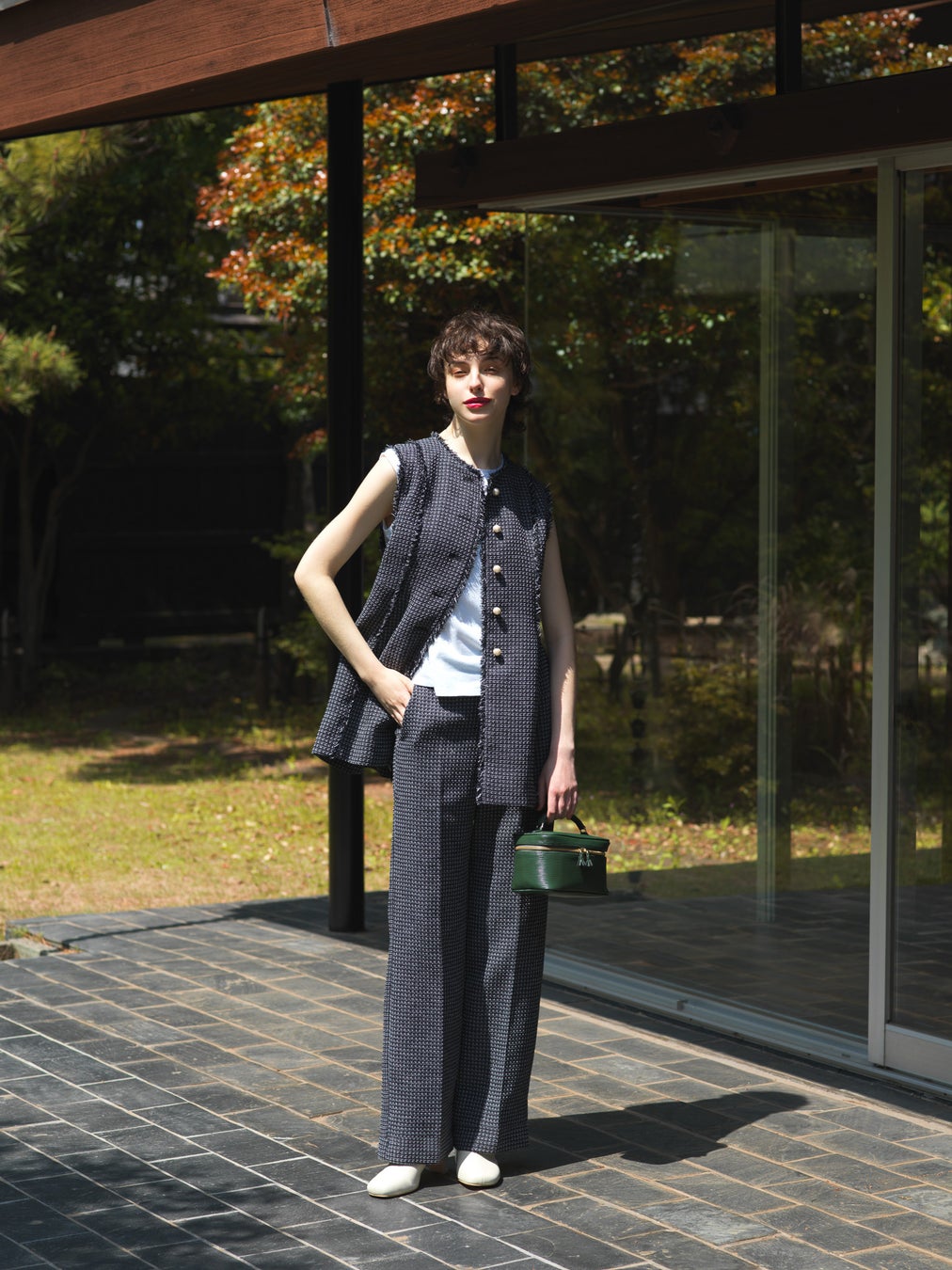 “大人かわいい”が映える!LOUNIEの2023年秋の最新カタログを公開。のサブ画像5