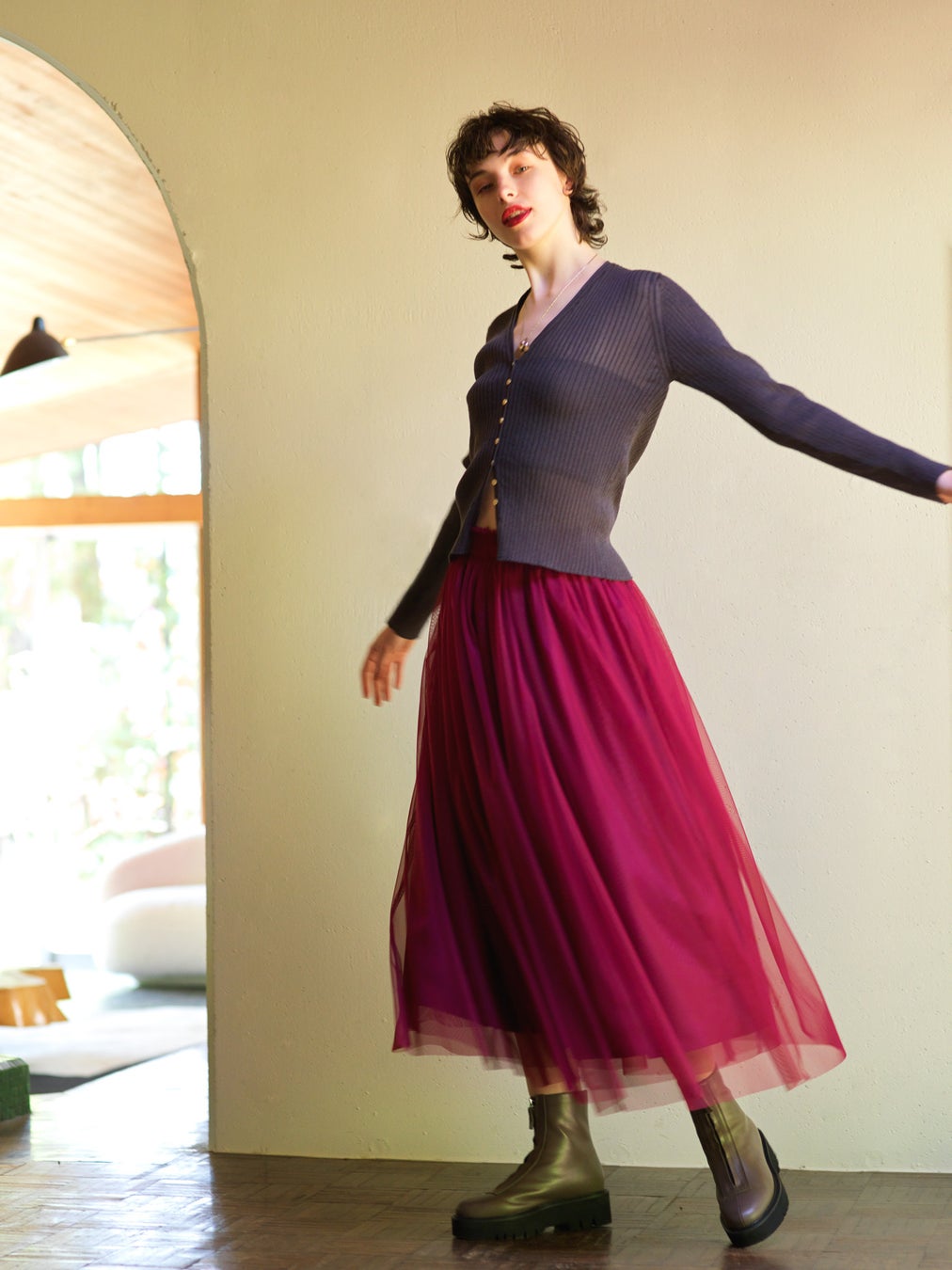 “大人かわいい”が映える!LOUNIEの2023年秋の最新カタログを公開。のサブ画像7