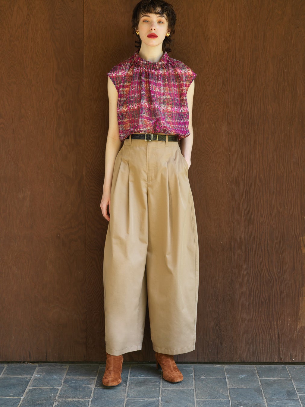 “大人かわいい”が映える!LOUNIEの2023年秋の最新カタログを公開。のサブ画像8