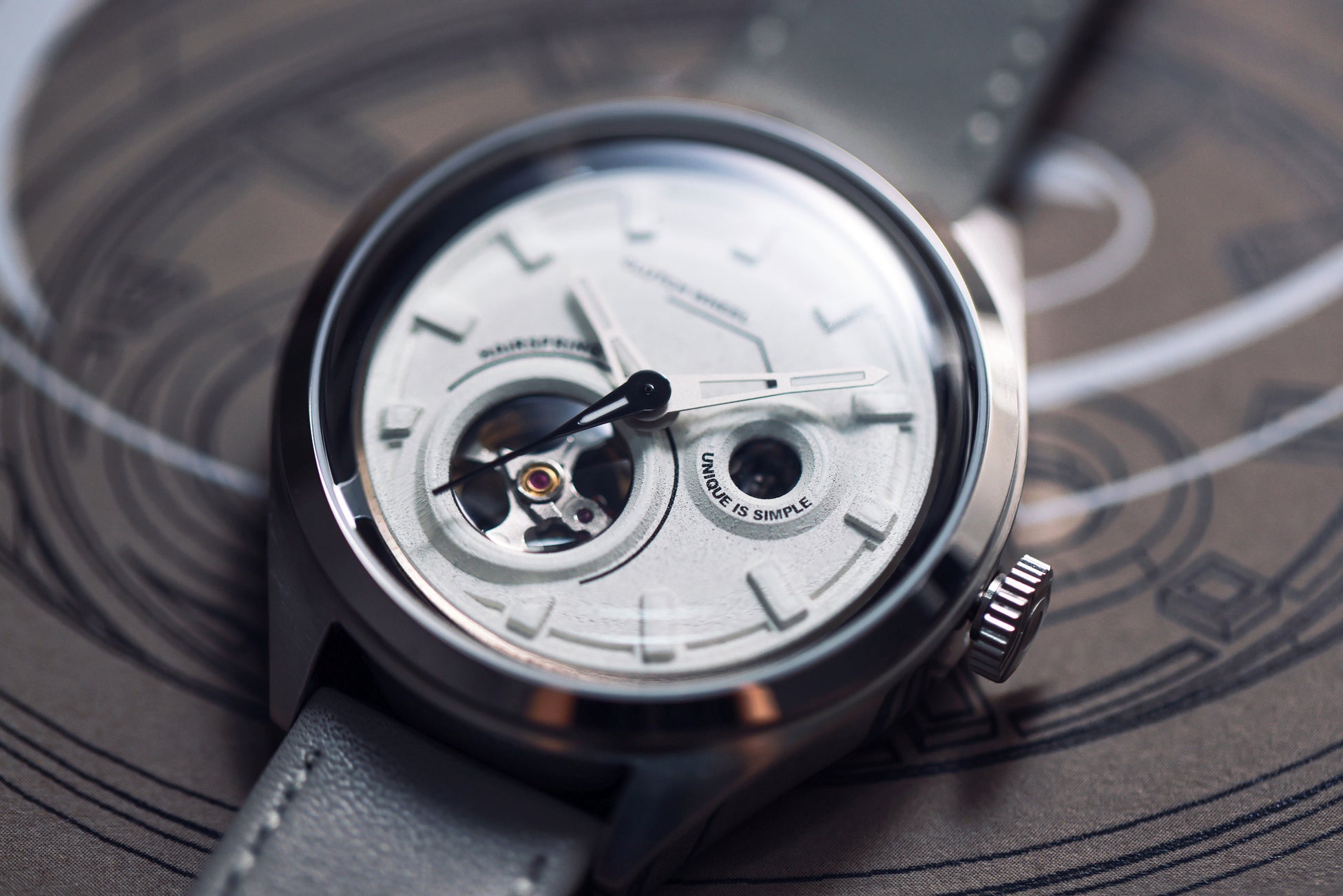 世界中にファンを持つ「中銀カプセルタワー」からインスピレーションを得てデザインされた時計が、日本発のデザインウォッチブランドTACS（タックス）より発売！のサブ画像11