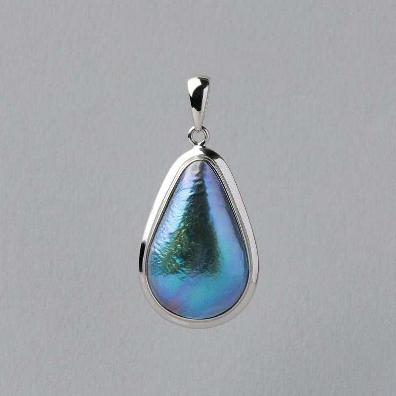 【Pearl for Life】稀少なアバロンパールを使用したコレクション「Abalone」の新作商品販売開始のサブ画像7_アワビ真珠 ペンダントトップ 11mmUP K18WG ペアシェイプ ¥154,000 税込