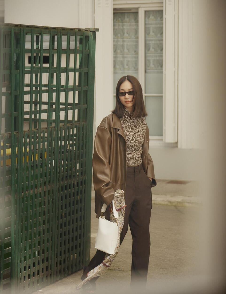 RANDEBOOよりヘルシーカジュアルの叶うアイコニックなクロップド丈ニットが新登場。のサブ画像2